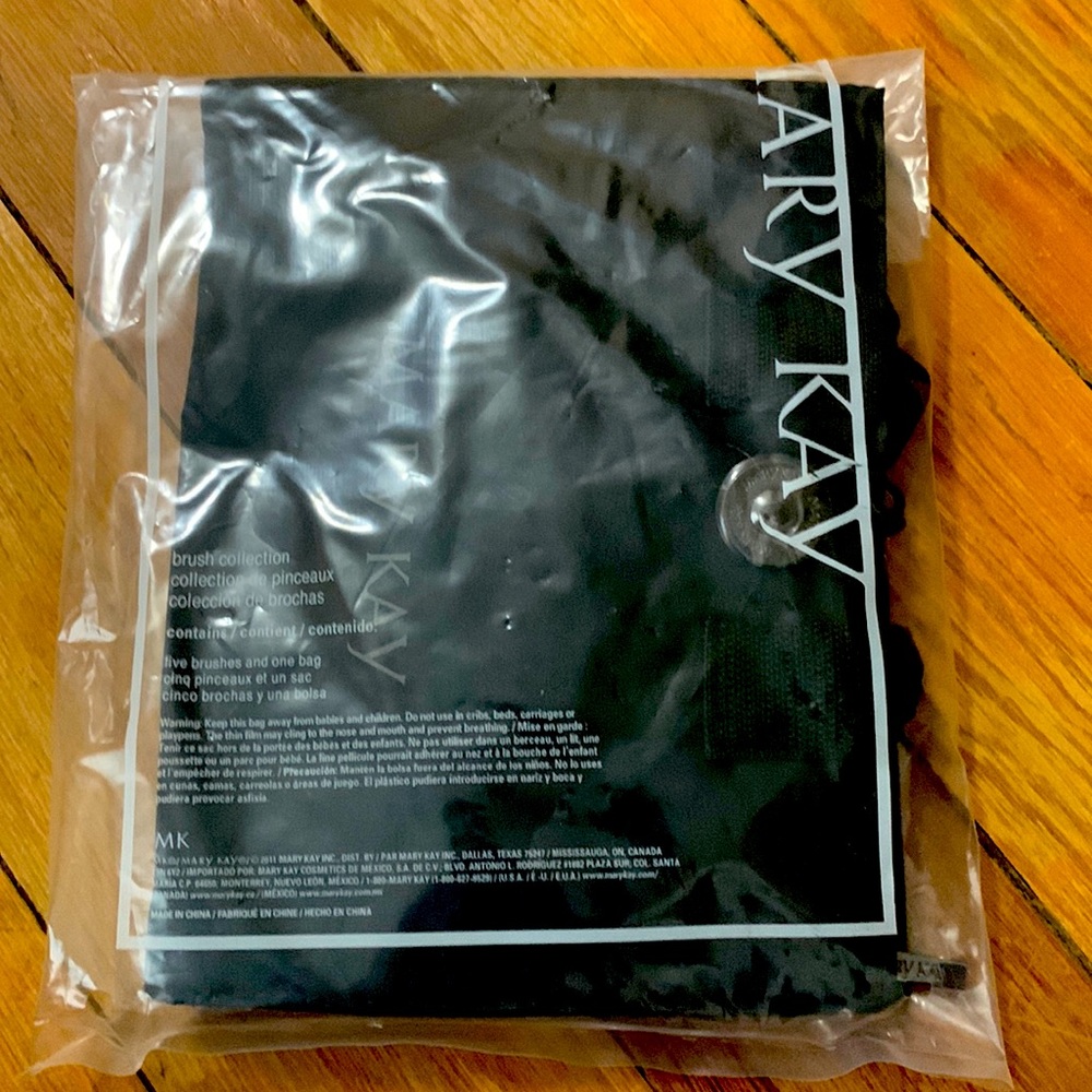 Mary Kay Brush Collection